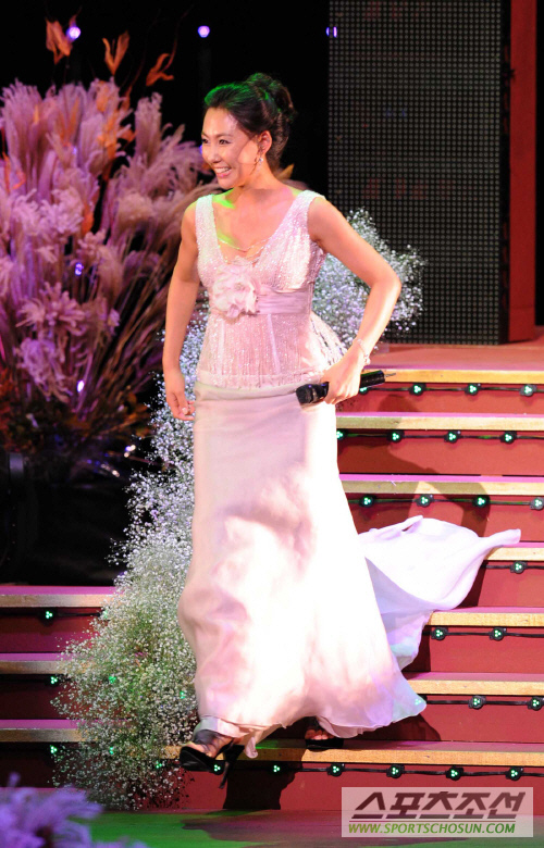 축하공연 '김종욱찾기' 윤공주