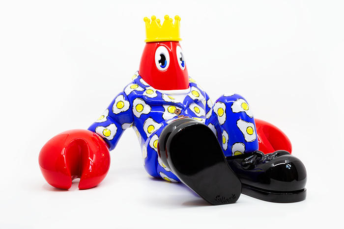 Lounging Lobster, 2024, Vinyl, 25x43.5x32.4cm. /아트조선