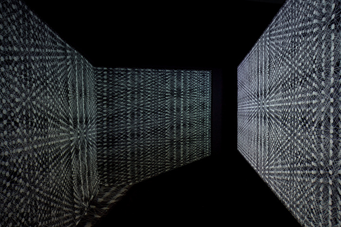 소셜 지오메트리 전시 전경. /마이어리거울프